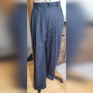 NWOT - Lauren Ralph Lauren Dark Grey 100% Worsted Wool Pants, Size 8P